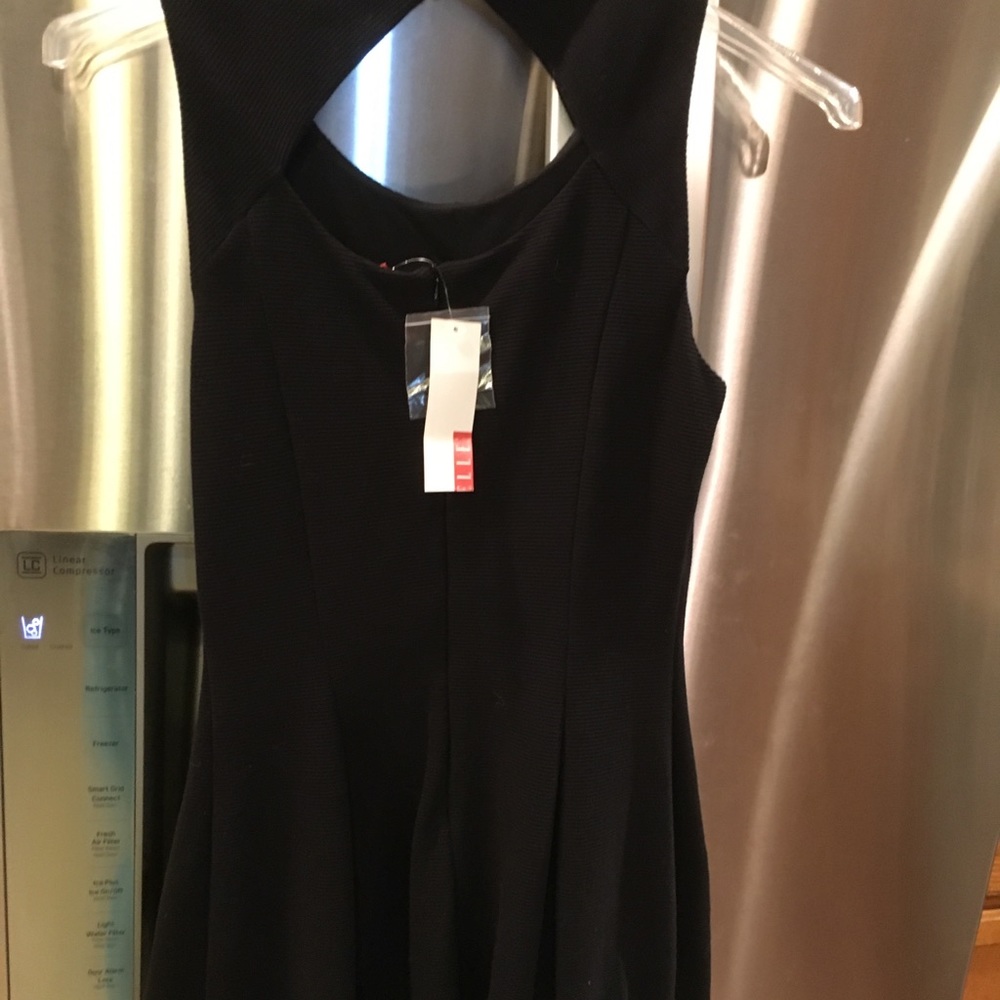 Elle black dress sleeveless size 6